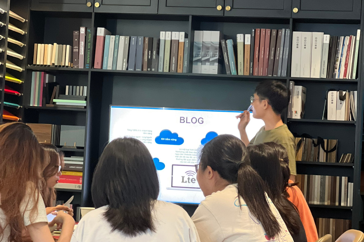 Khối chuyên môn đồng bộ kiến trúc kỹ thuật vào tư duy ngôn ngữ truyền thông để tối ưu hóa nội dung giải pháp không gian cho gia chủ