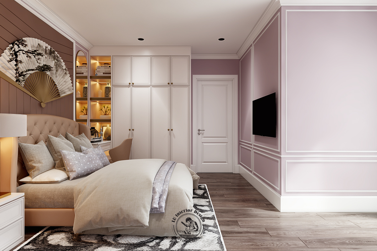 Tủ quần áo kịch trần cánh phẳng màu trắng bố trí đồng bộ với kệ sách âm tường có đèn led, đối diện là tivi treo phẳng trên vách phào chỉ.