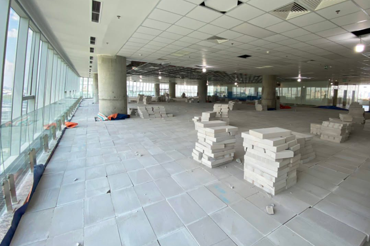 Toàn cảnh mặt bằng 1038 m² dự án văn phòng Thiên Long trong giai đoạn tập kết vật tư thô do LU Design triển khai