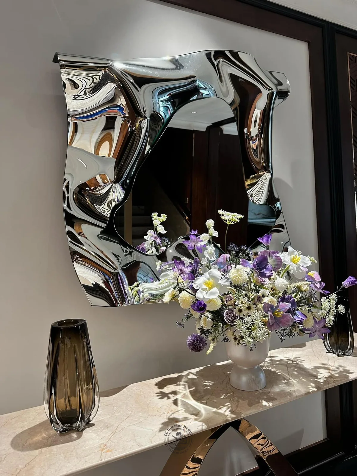Ảnh thực tế gương nghệ thuật và console – thi công nhà phố Thiên Kim – LU Design