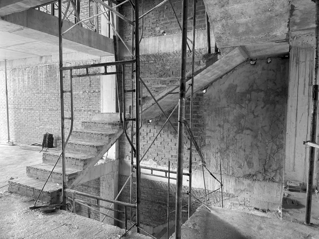Công trình giai đoạn phần thô – thi công nhà phố Thiên Kim – LU Design