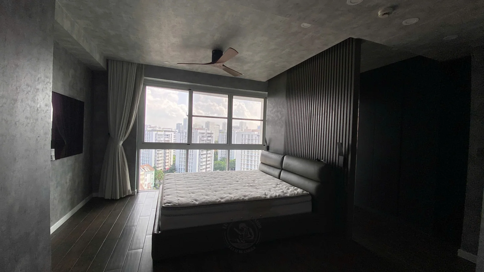Ảnh thực tế phòng ngủ trước cải tạo – khảo sát và khởi công Penthouse Triplex Riverpark Phú Mỹ Hưng – LU Design