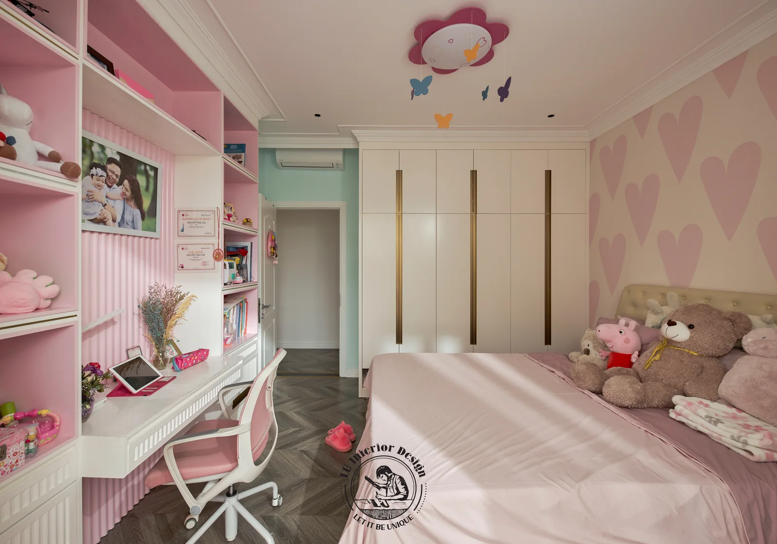 Tủ kệ trắng và giường bé gái – hình ảnh thực tế công trình căn hộ sân vườn Riverpark Residence 123m² – LU Design